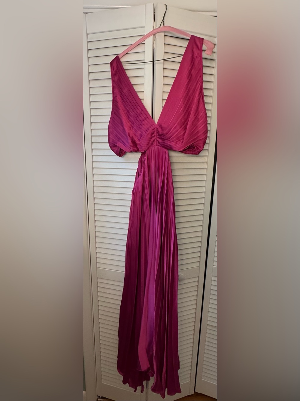 Abercrombie & Fitch Fuchsia Pleated V-Neck Maxi Dress